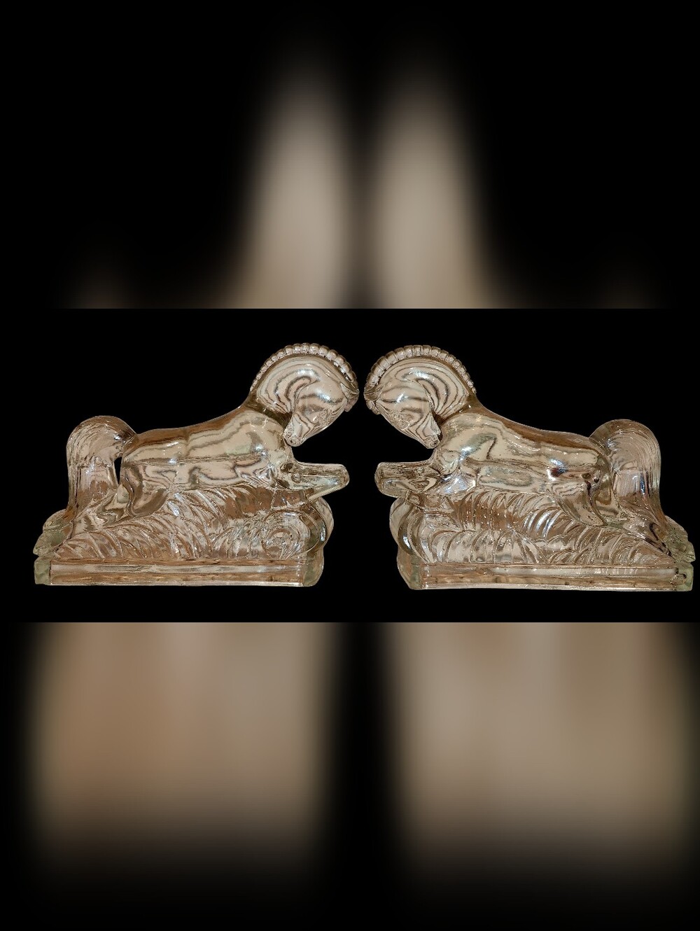 Vintage Art Deco L.E. Smith clear glass rearing horse bookends